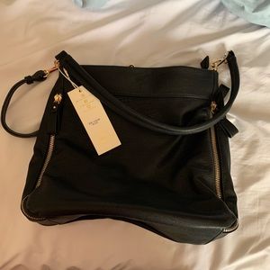 NWT Vegan Leather Crossbody Bag (black)
